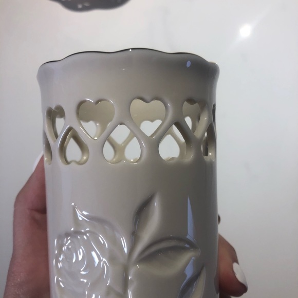 Lenox Rose Vase - Picture 3 of 6